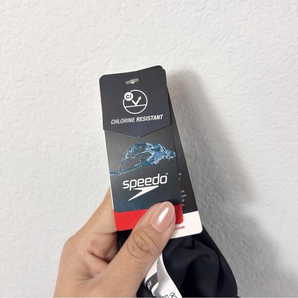 SPEEDO BLACK WHITE GREY SWIMMING STRETCHY WOMEN SHORTS SIZE LARGE - Picture 2 of 5